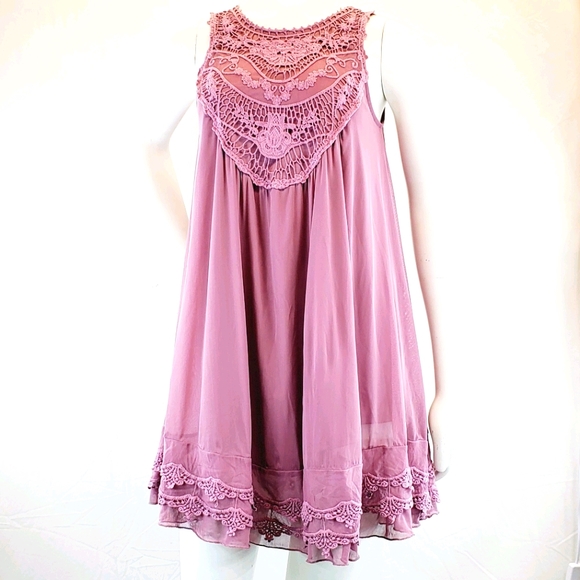 Altar'd State Dresses & Skirts - Altar’d State Lace Layered Floral Dress Mesh Pink